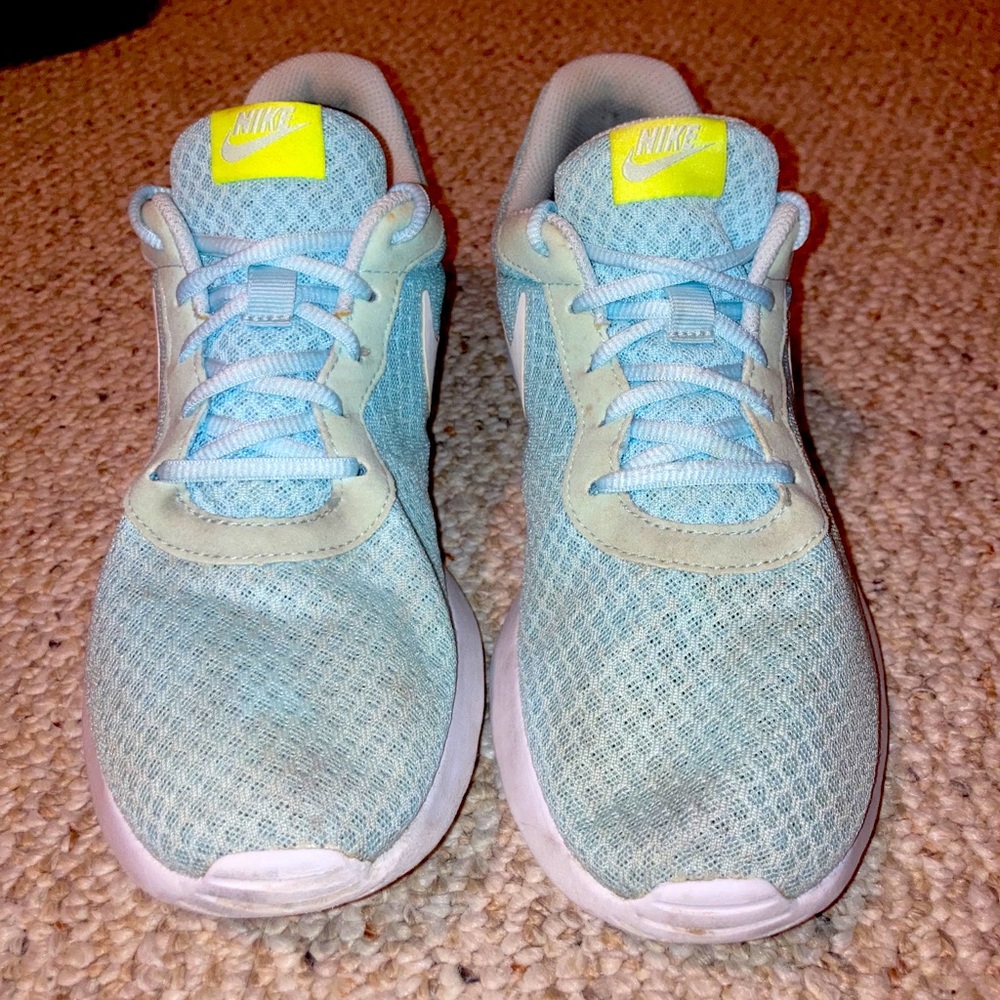 Women’s Sneakers - SIZE 10